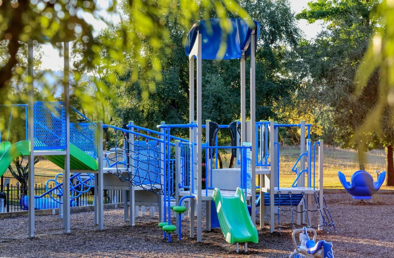 Big4 Porepunkah Holiday Park Bright Bagian luar foto