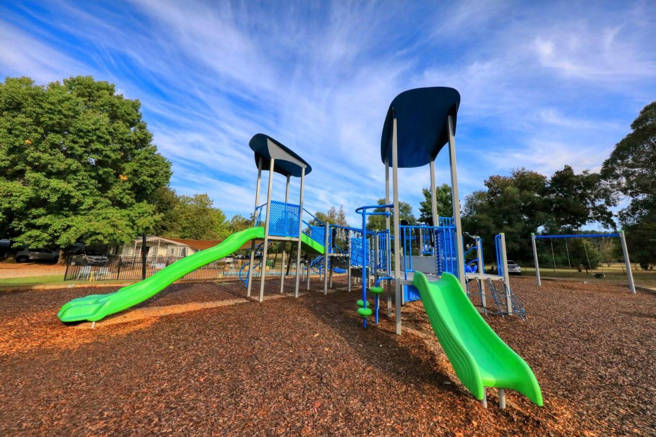 Big4 Porepunkah Holiday Park Bright Bagian luar foto