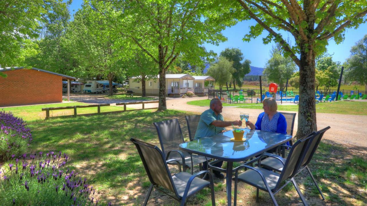 Big4 Porepunkah Holiday Park Bright Bagian luar foto