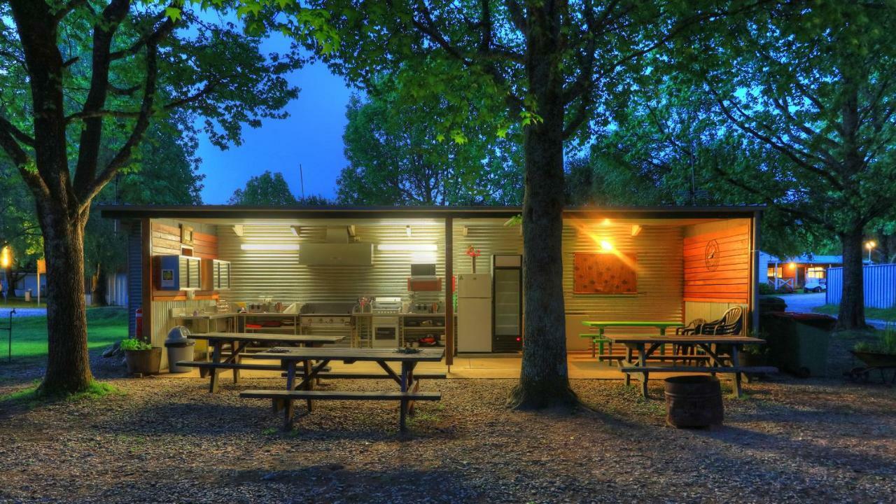 Big4 Porepunkah Holiday Park Bright Bagian luar foto